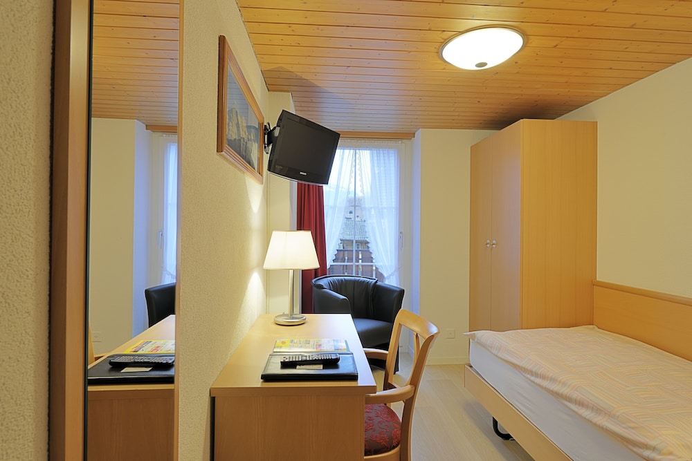 Rossli Hotel 13/64