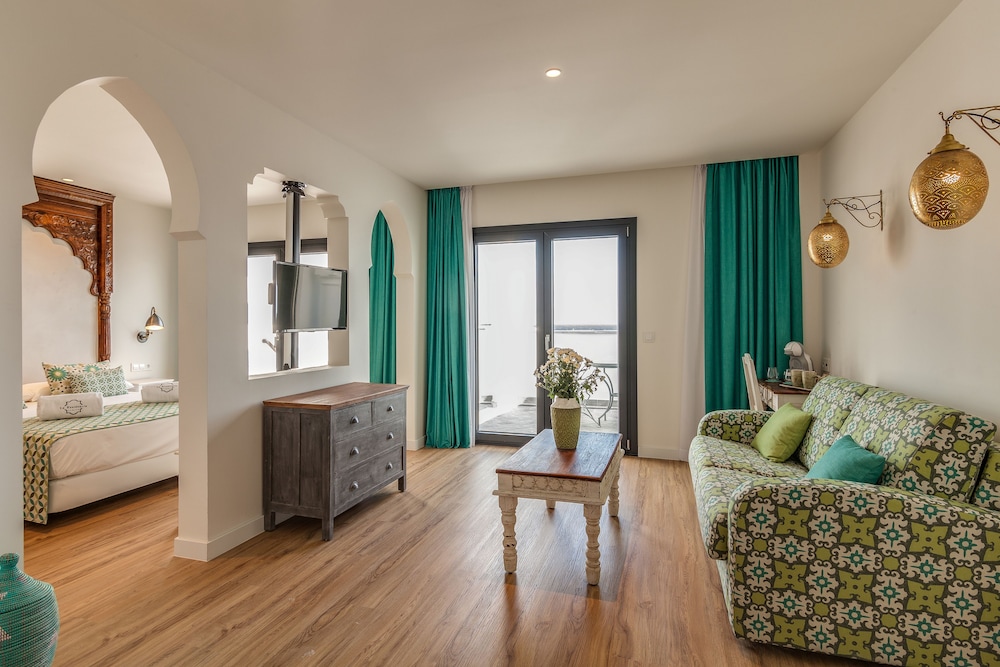 Hotel & Spa La Residencia Puerto 46/73