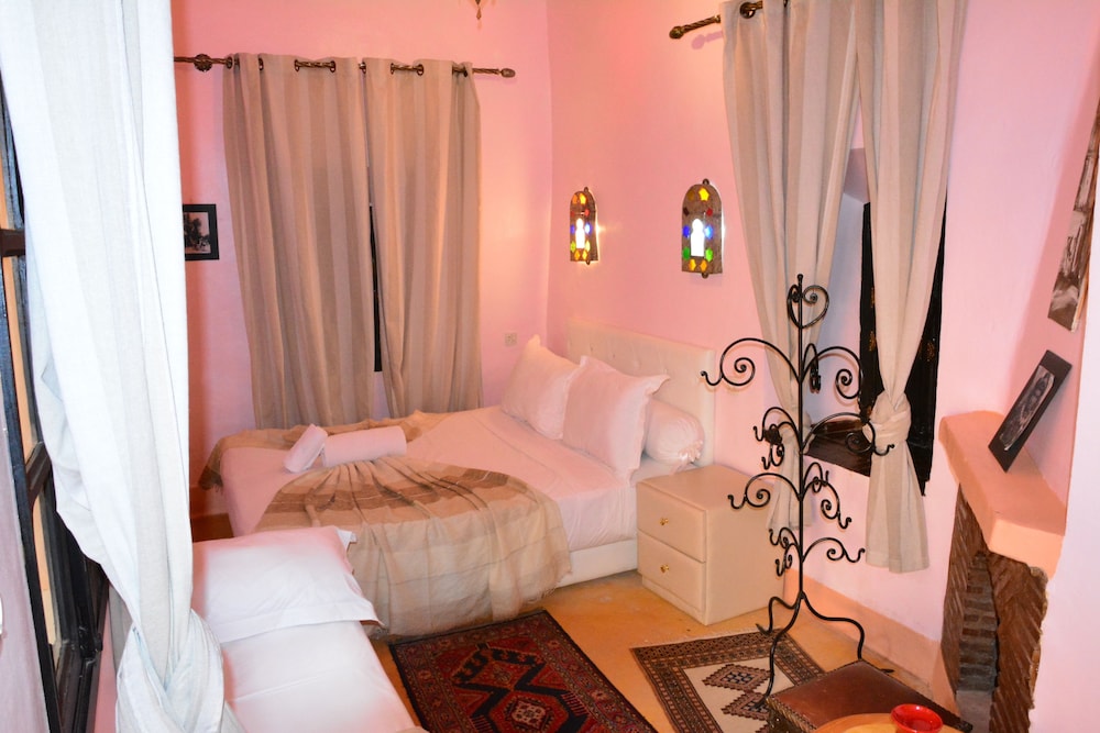 Auberge Ayam Atlas 24/34