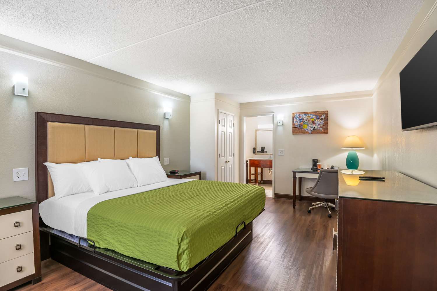 Econo Lodge Richmond-North Chesterfield 9/25