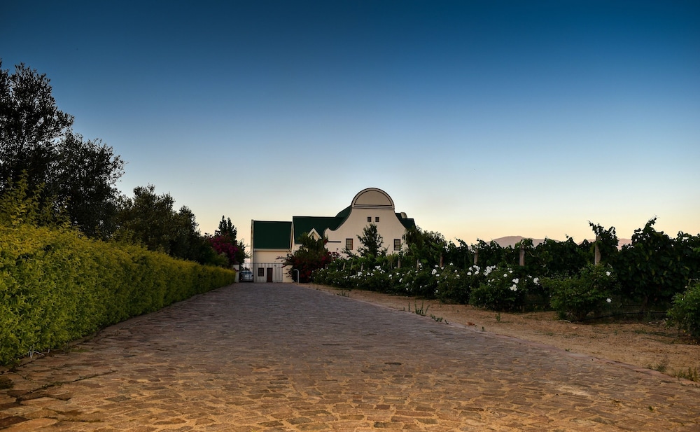 Cana Vineyard Guesthouse 60/76
