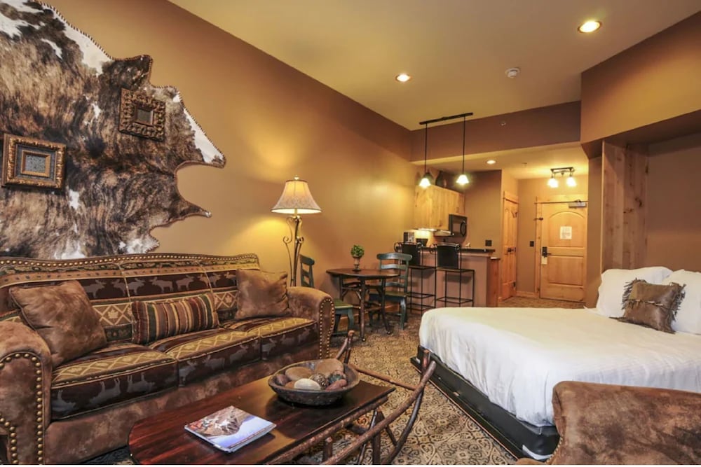 The Village Center At Big Sky Resort 33/70