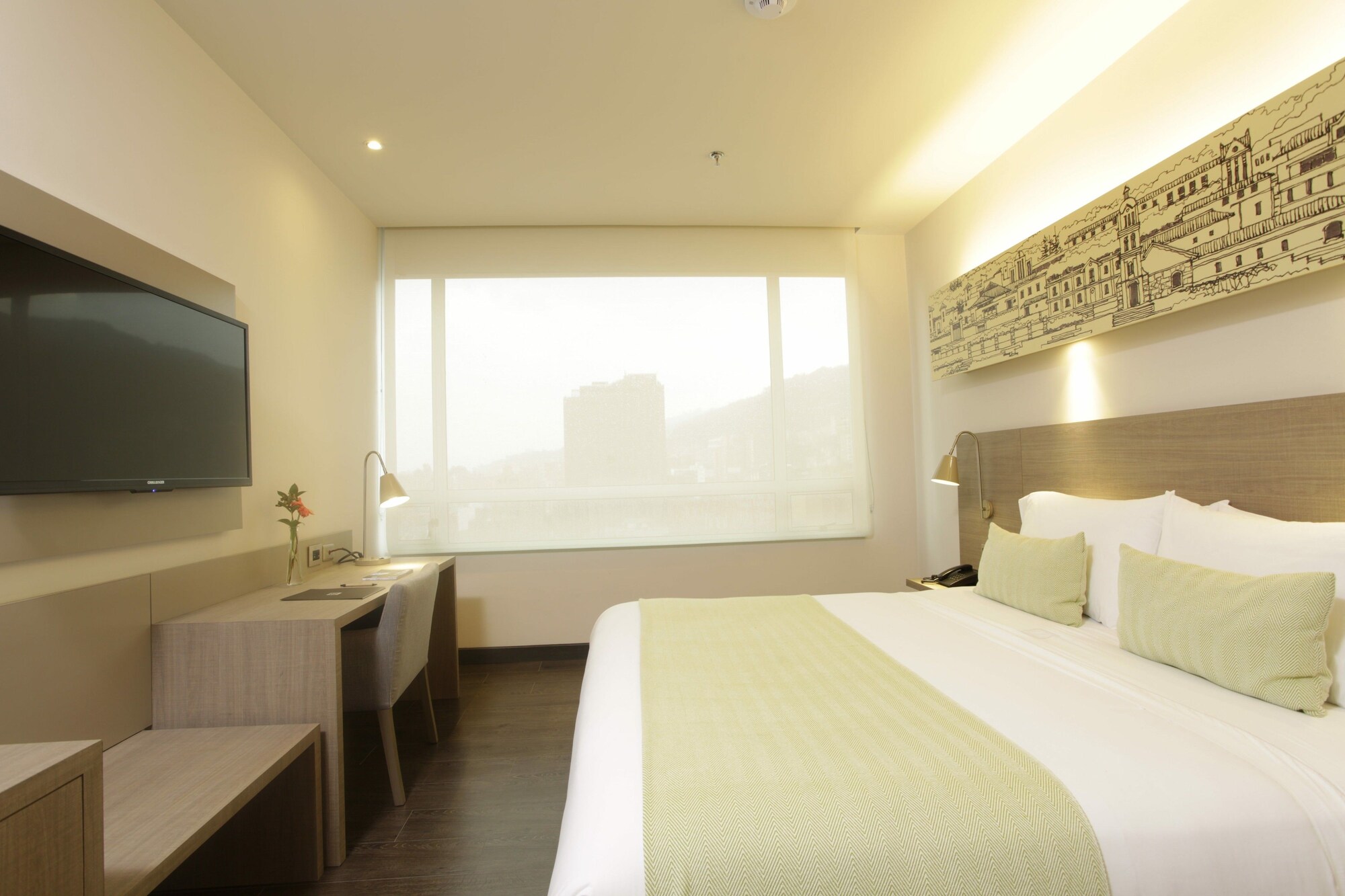 ROOM, DOUBLE BED