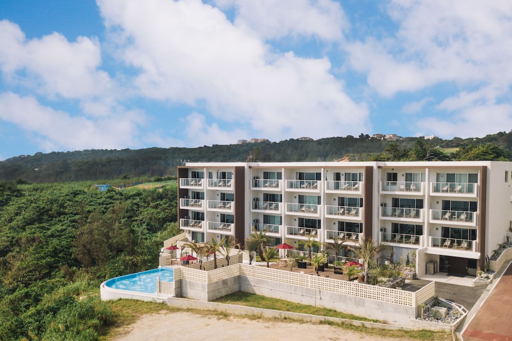 Hideout Okinawa Uruma 3/67