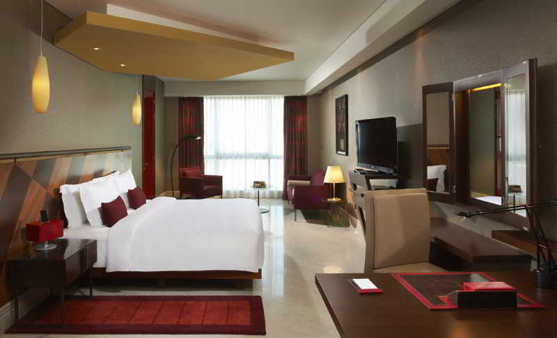 JUNIOR SUITE WITH CLUB ACCESS