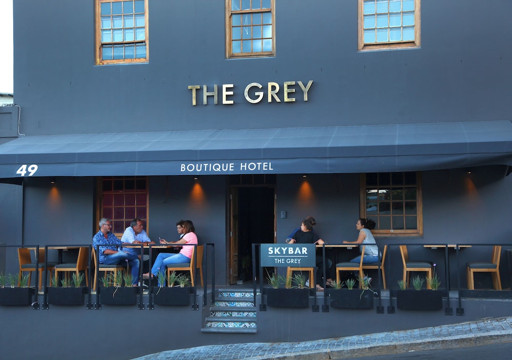 The Grey Hotel 5/78