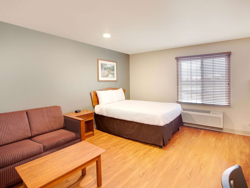 Extended Stay America - Select Suites Laredo 24/41