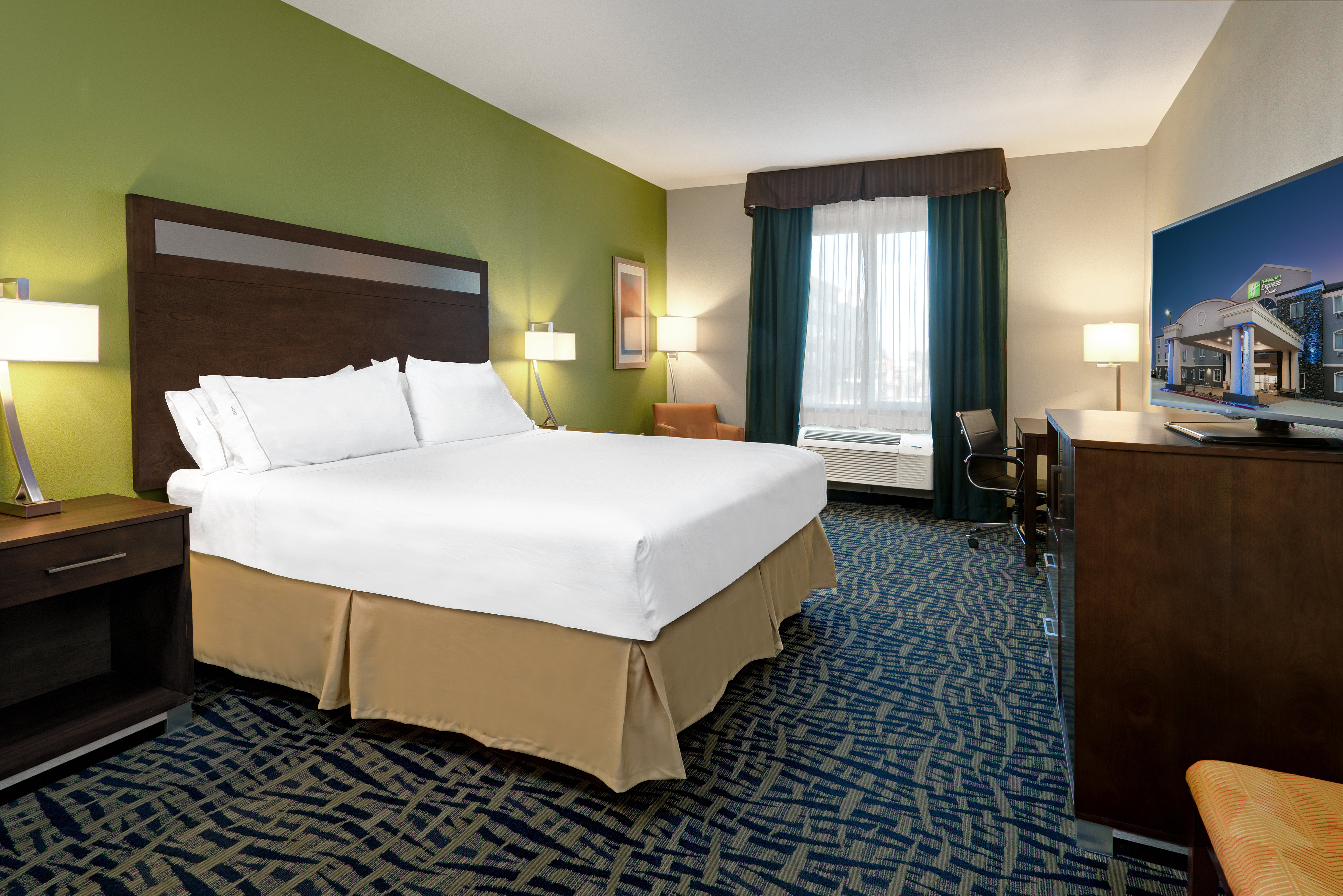 Leisure, King Bed