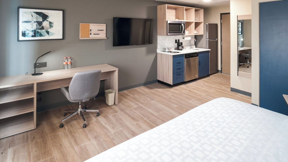 Candlewood Suites Guadalajara Galerias 36/49