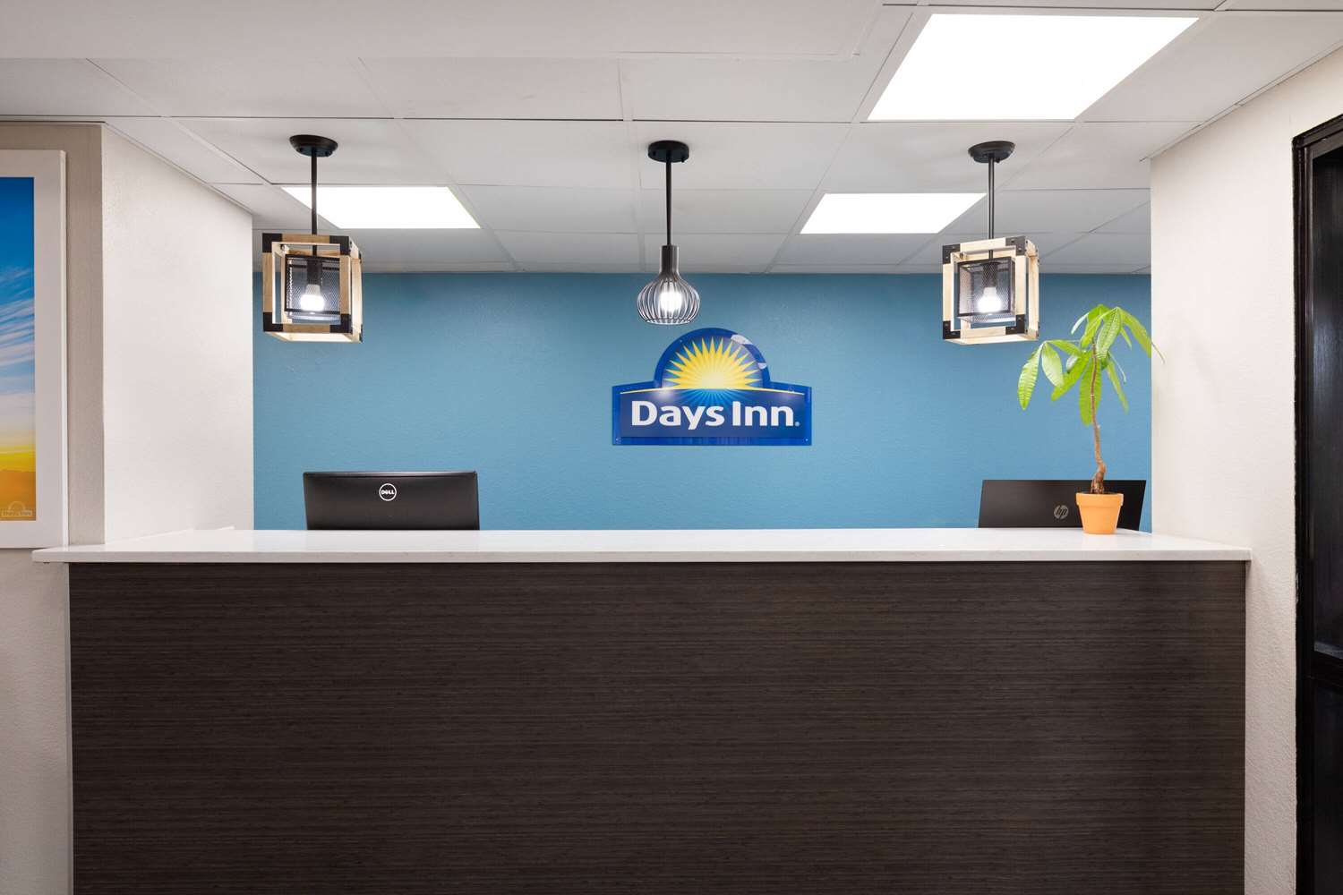 Days Inn By Wyndham Clarksville North 6/63