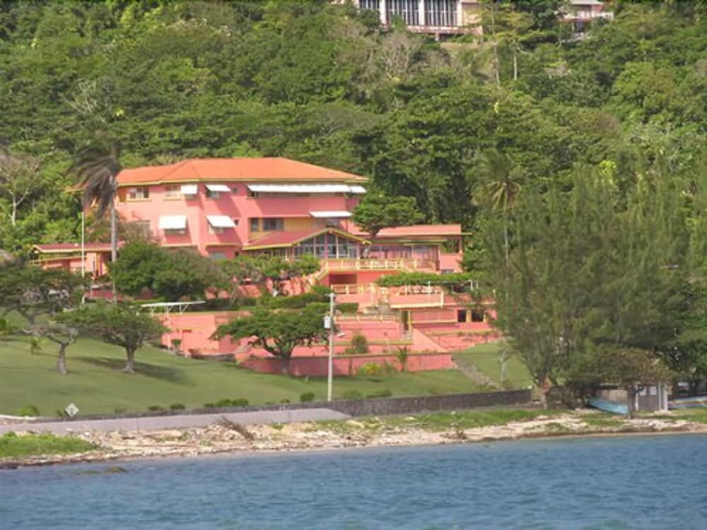 Casa Maria Hotel 38/50