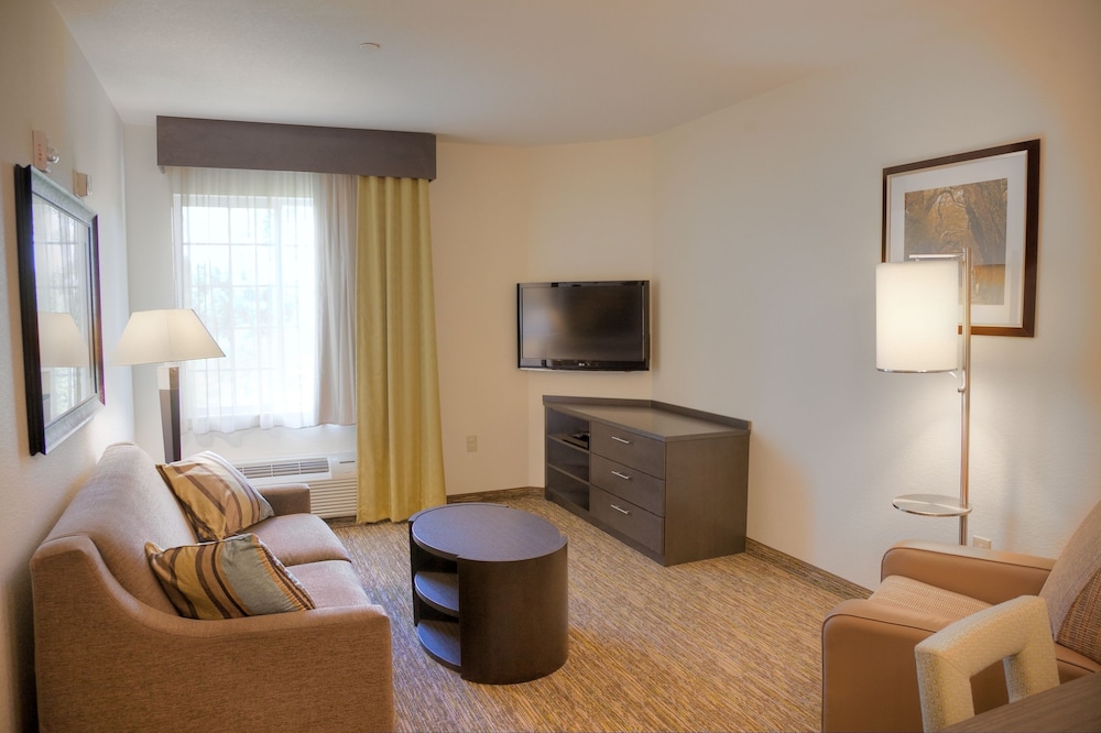 CANDLEWOOD SUITES ALEXANDRIA 25/41