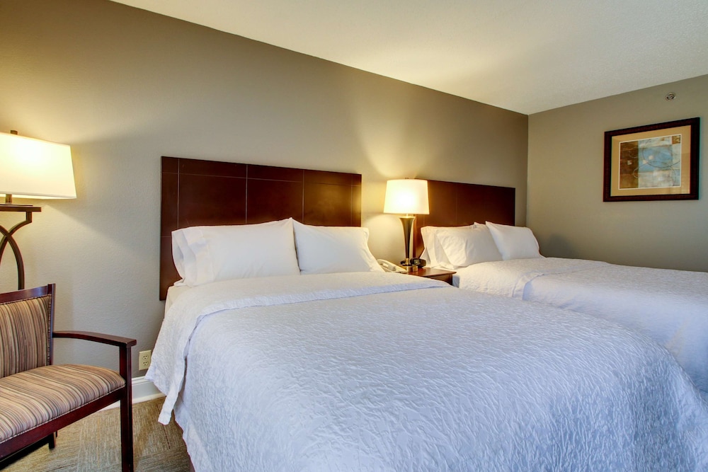 Hampton Inn Rolla 27/56