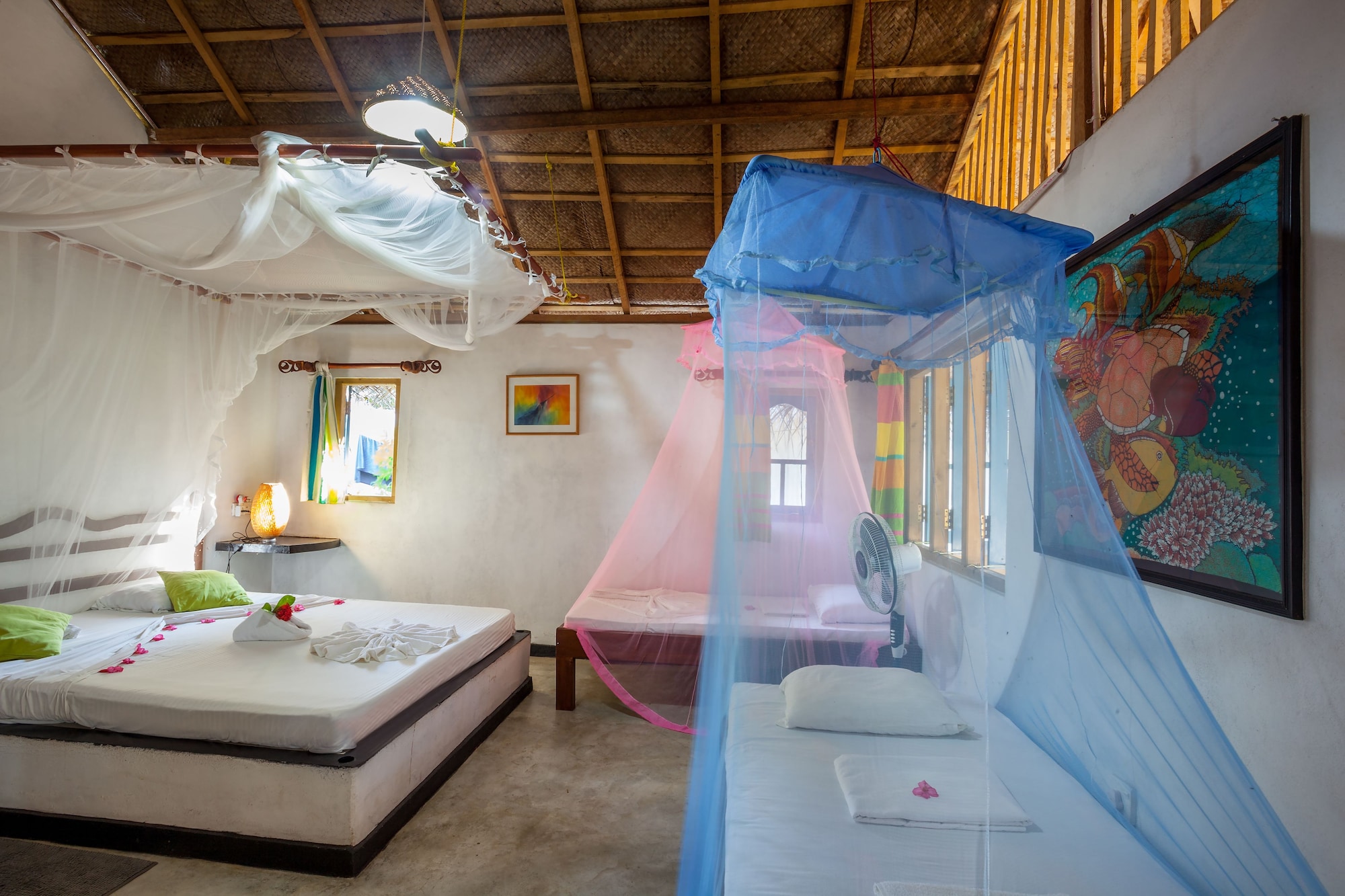 FAMILY, BUNGALOW, MULTIPLE BEDS