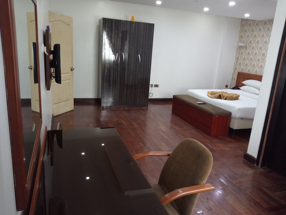 Pelican Hotel Lekki 12/43