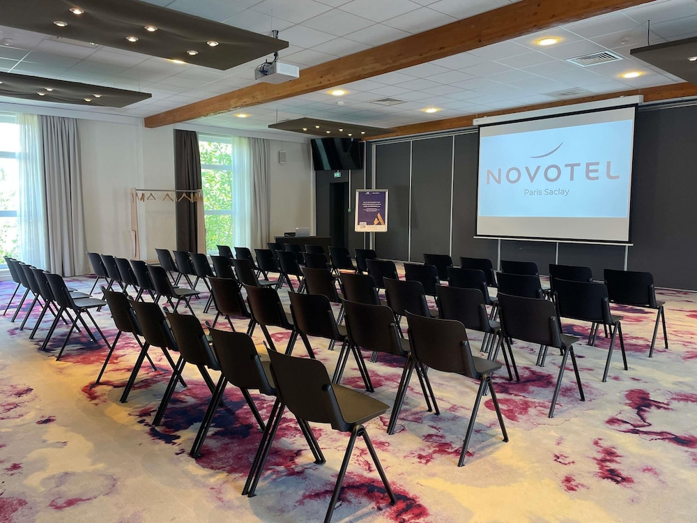 Novotel Paris Saclay 62/74