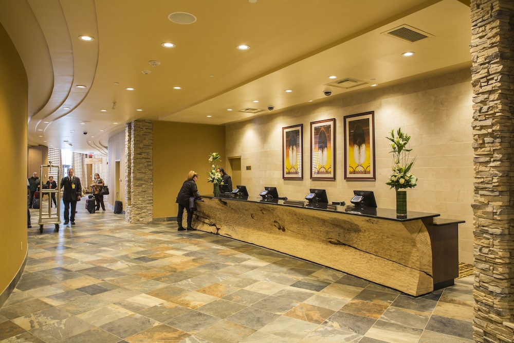 Akwesasne Mohawk Casino Resort 4/36