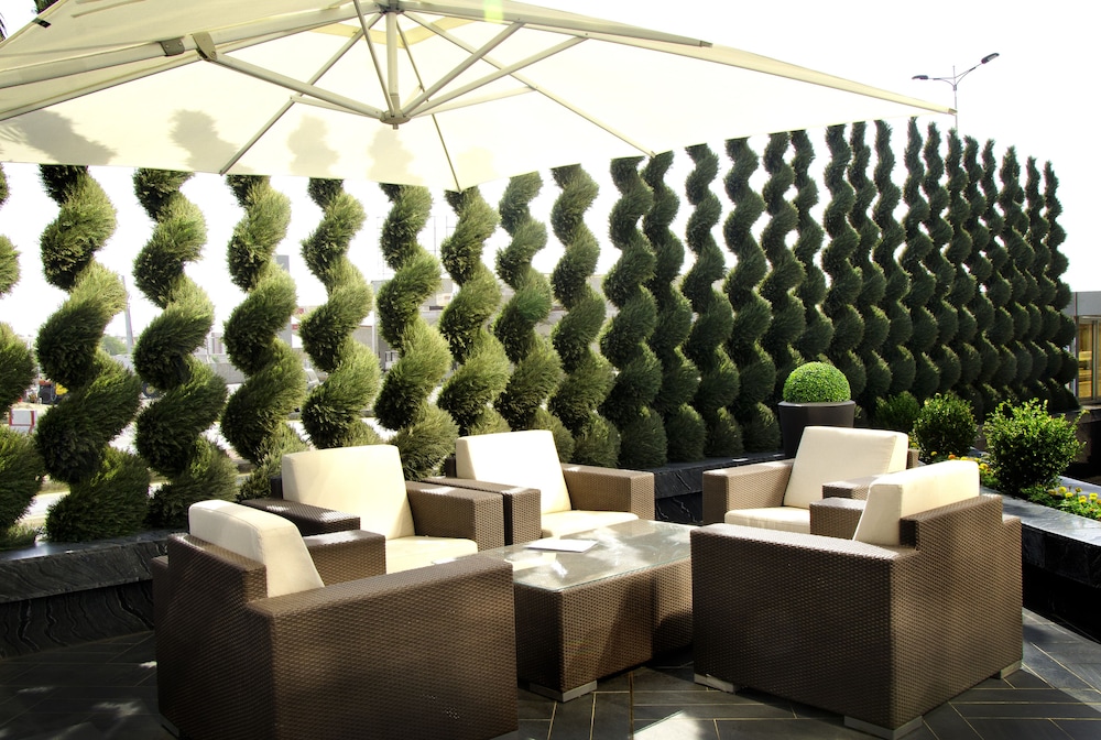فندق بيات(Bayat Hotel) 57/65