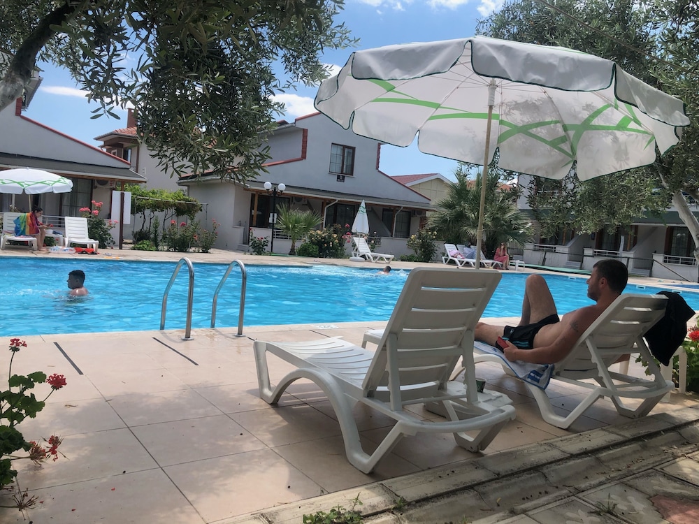 Afissia Garden Hotel 39/49