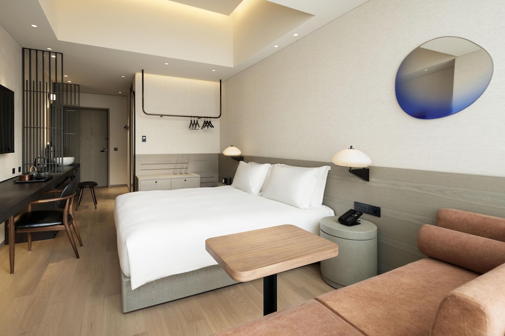 Hotel Toranomon Hills, The Unbound Collection by Hyatt 12/50
