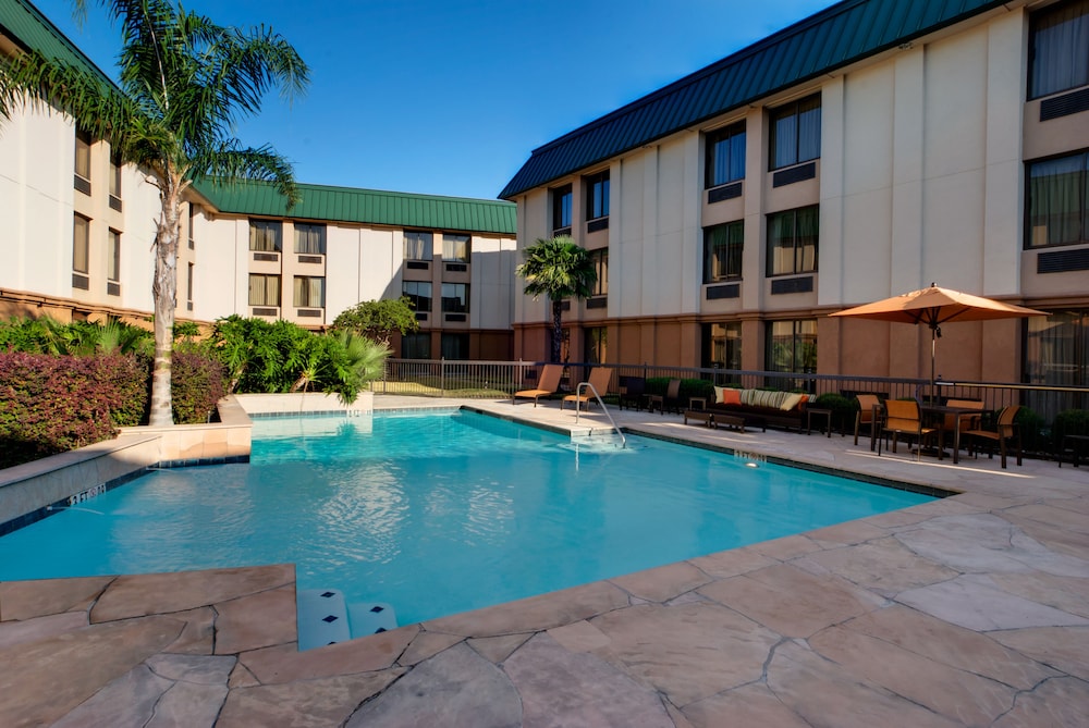 Courtyard Houston Brookhollow 35/41