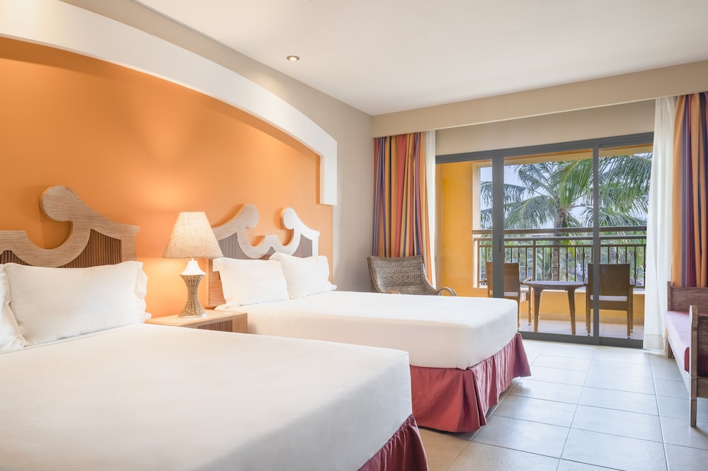 Iberostar Waves Bahia 20/61