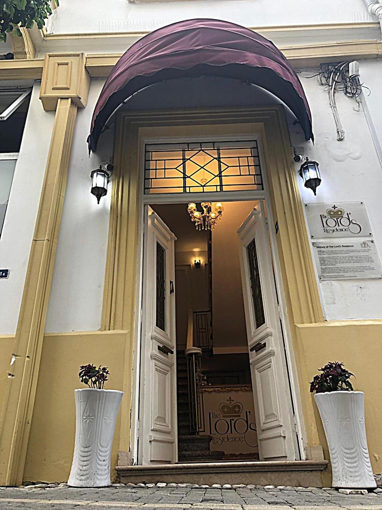 Lord's Residence Boutique Hotel 4/75