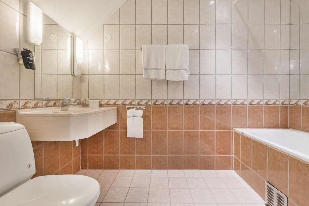 Gloppen Hotel by Classic Norway Hotels 47/50