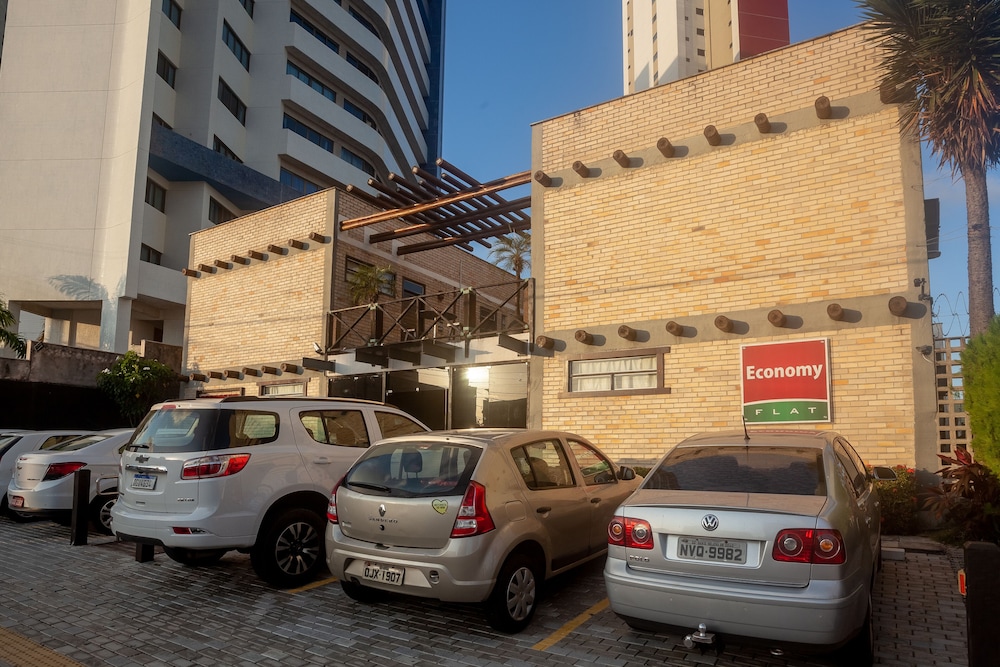 Economy Flat 32/47