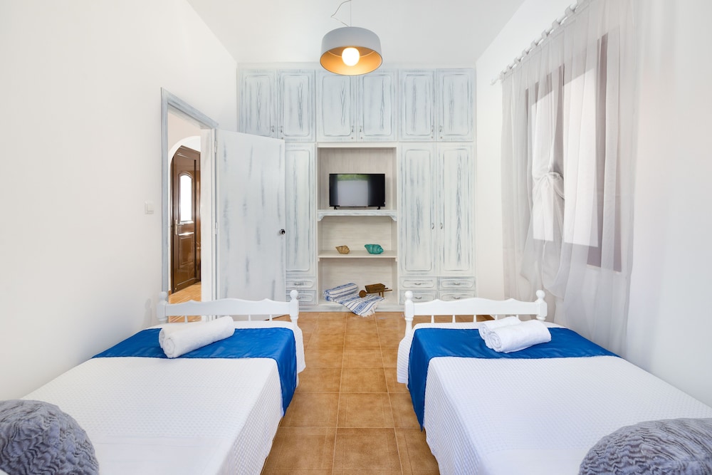 فيلا بسريرين منفصلين بغرفتي نوم مع أريكة، HOTEL LINDOS DIAMOND EXCLUSIVE VILLA 2/4