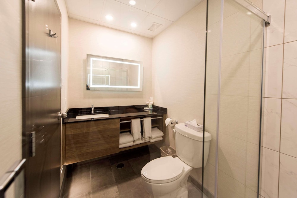 Quality Suites Drummondville 18/43