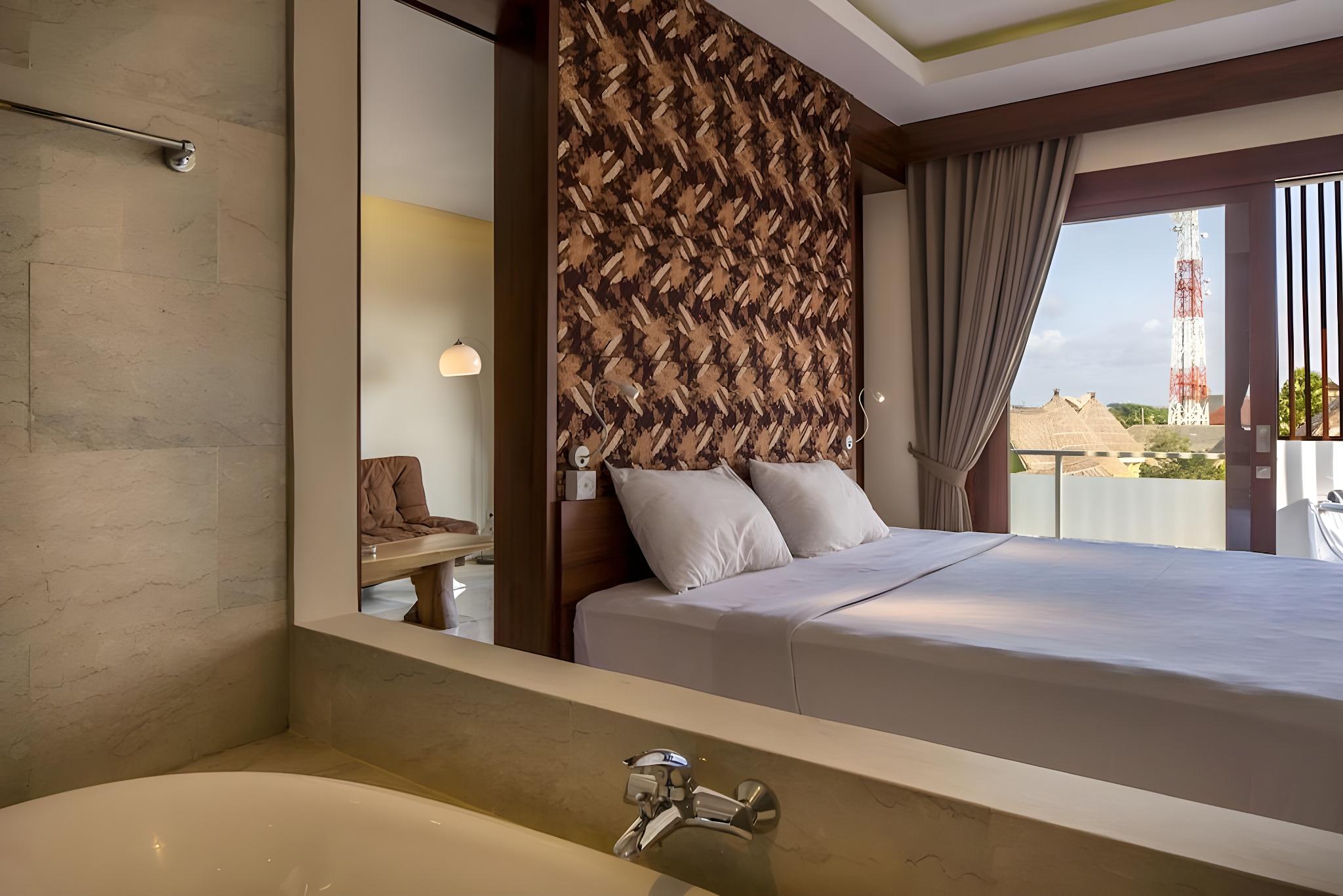 Tokyo, Suite, Jetted Tub