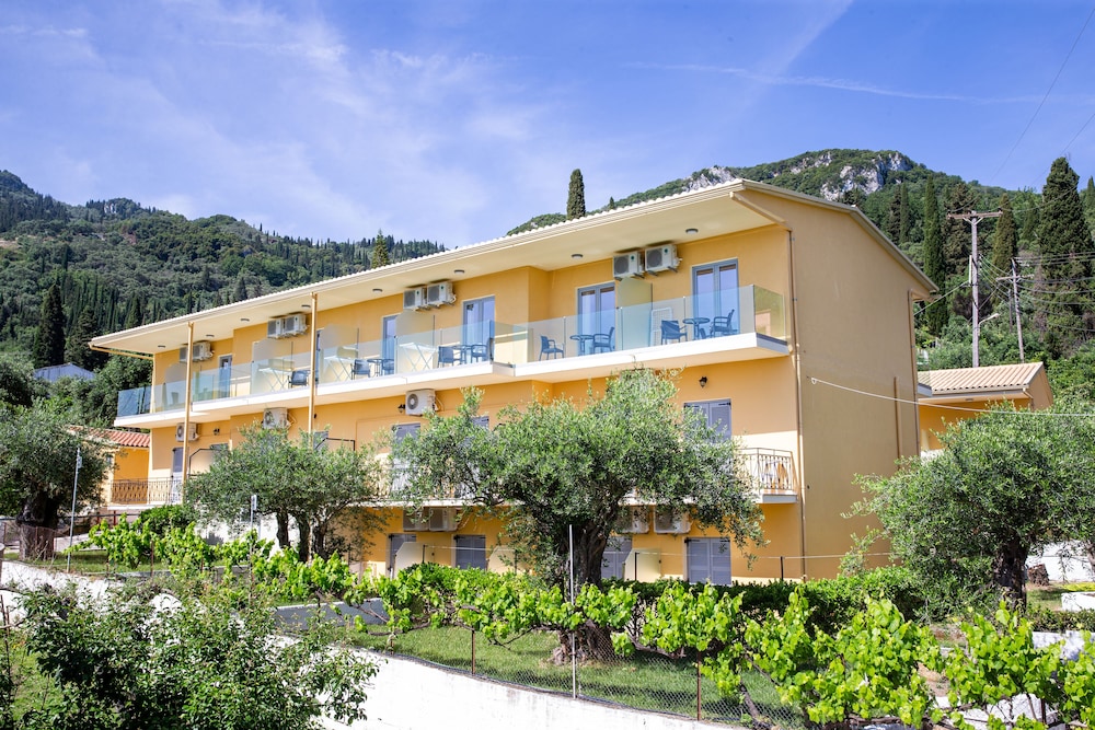 Passas Mare Apartments and Studios 2/50