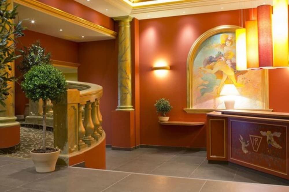 lobby
