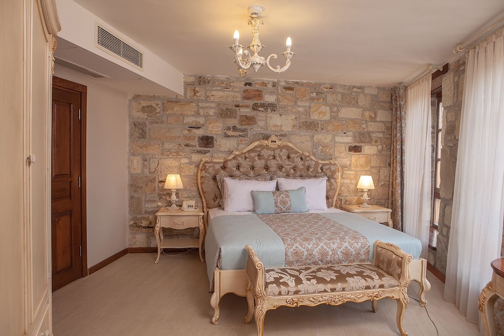 La Petra Hotel 9/40