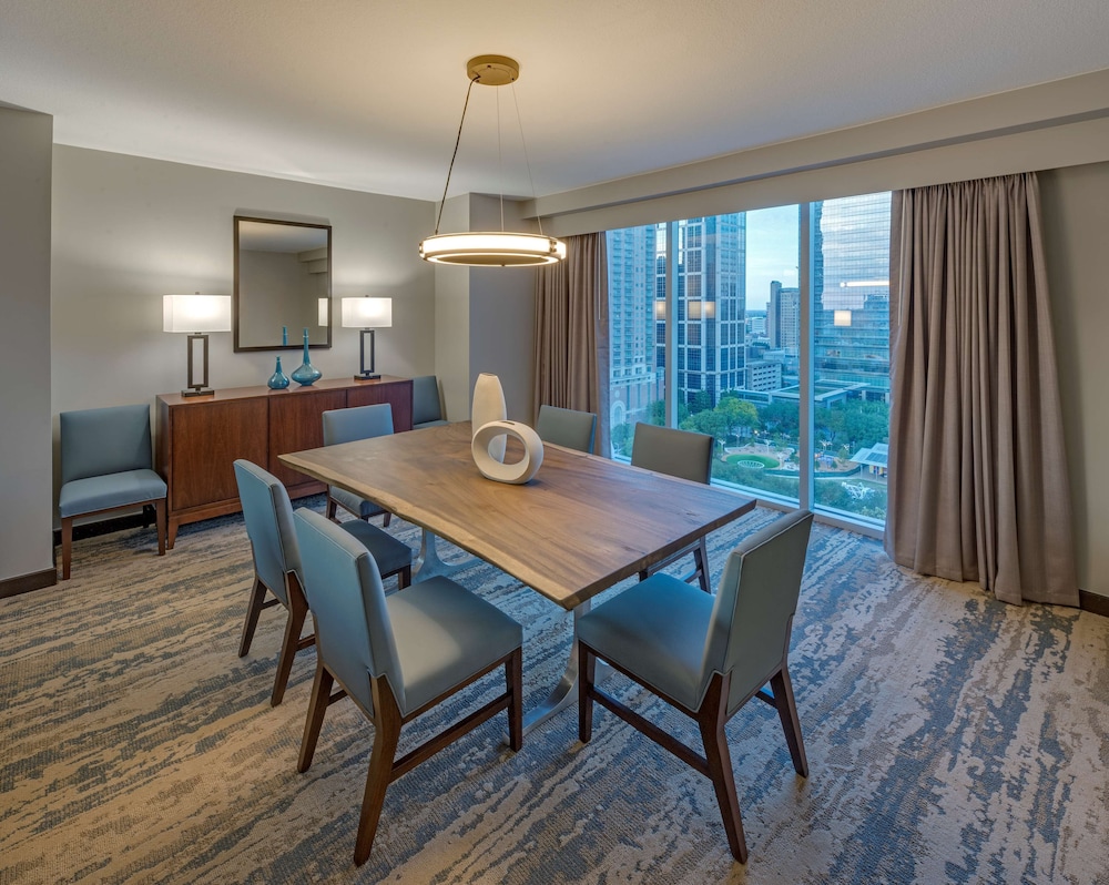 Hilton Americas Houston 61/85
