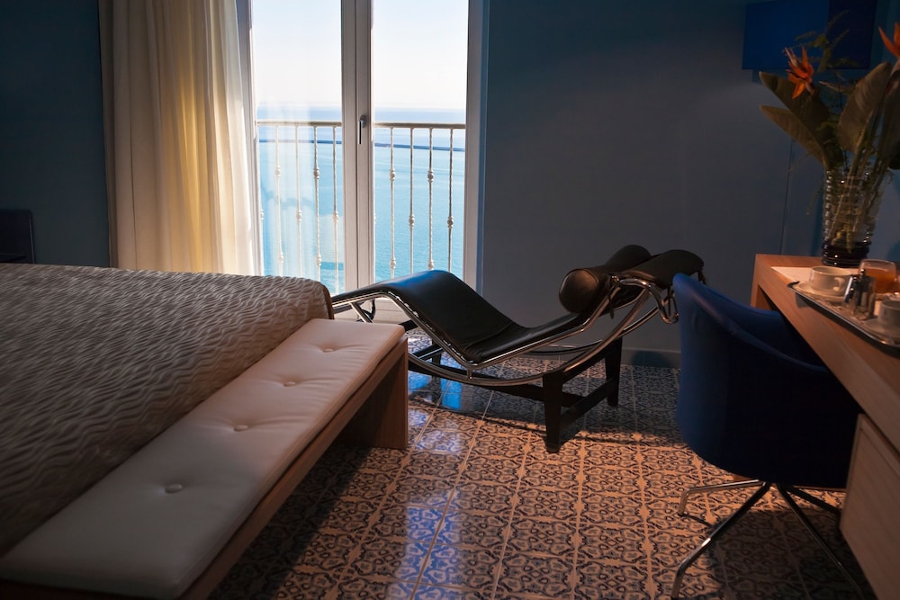 Lloyd's Baia Hotel 41/64