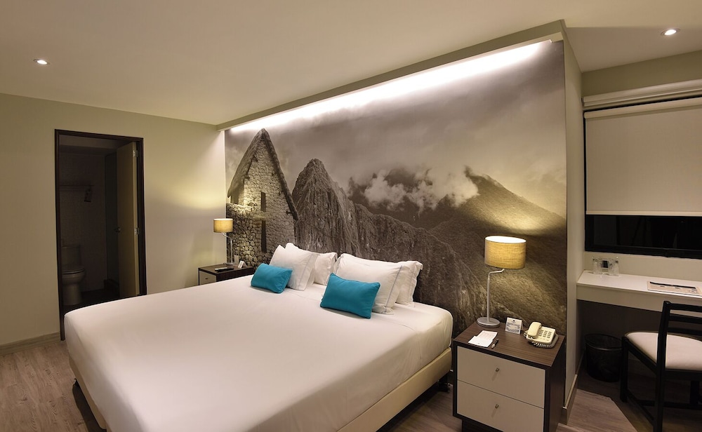 Room, King Bed