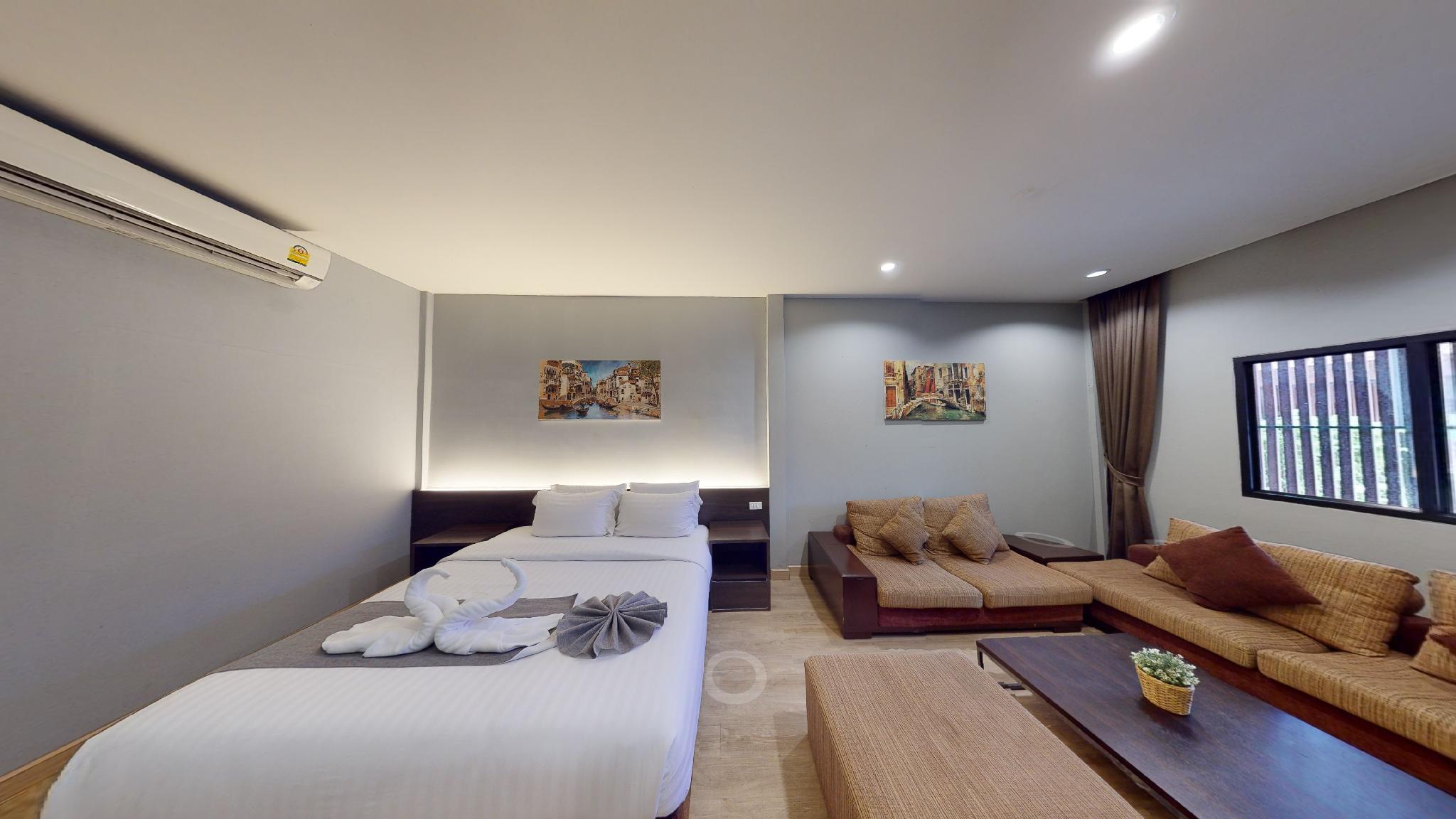 Ultimate, Premier, King Bed