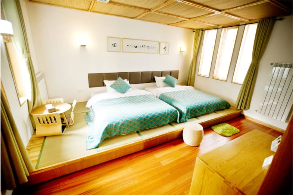 Westlake Longshang Boutique Hotel 7/40