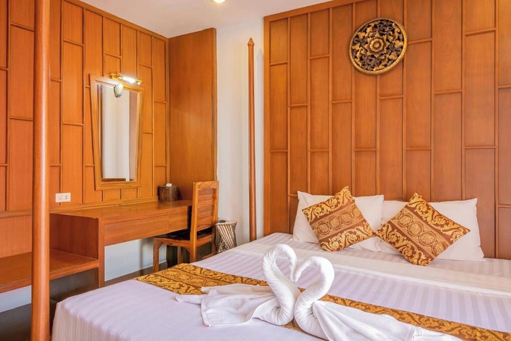 غرفة ديلوكس بسرير مزدوج، Lotus Hotel Patong 7/10