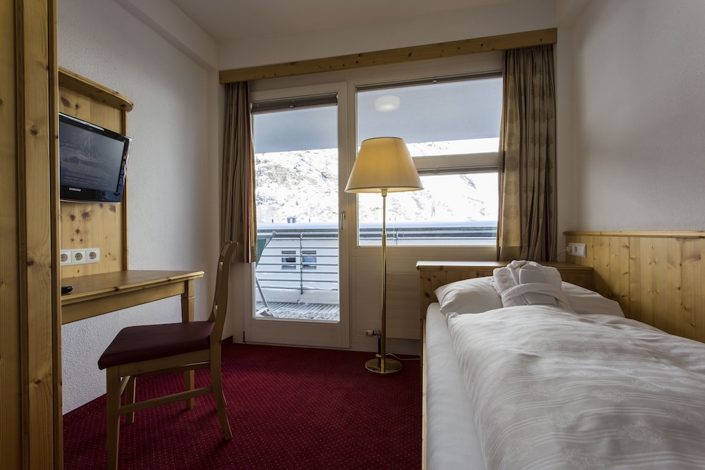 Hotel Lohmann 15/50