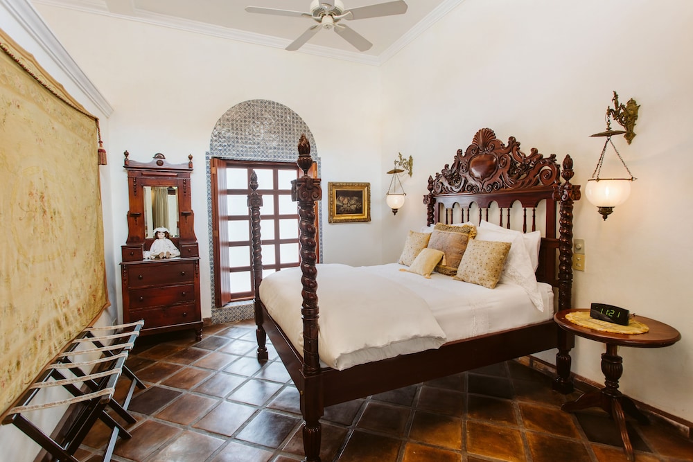 Hacienda San Angel 16/50
