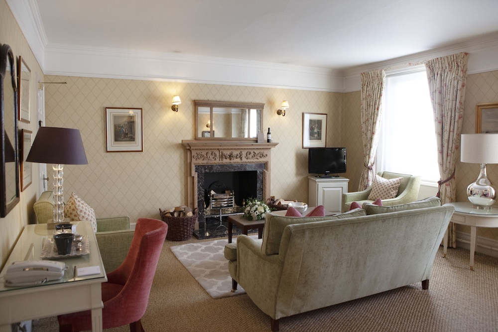 Durrants Hotel 45/58