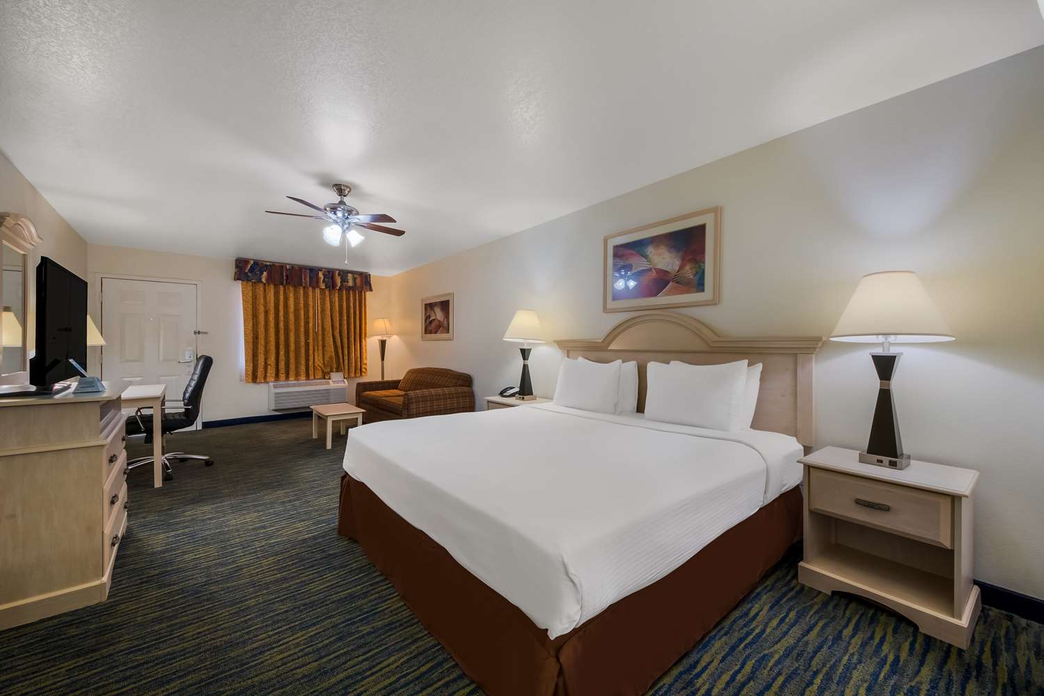 SureStay Hotel by Best Western Falfurrias 3/14