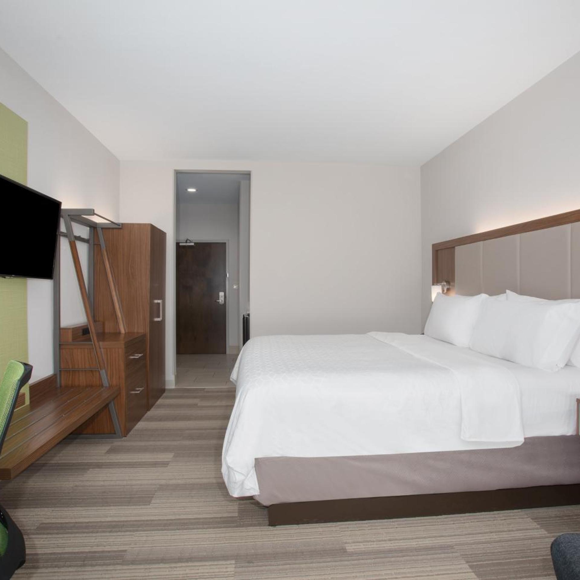 Xtra Space, Standard, King Bed