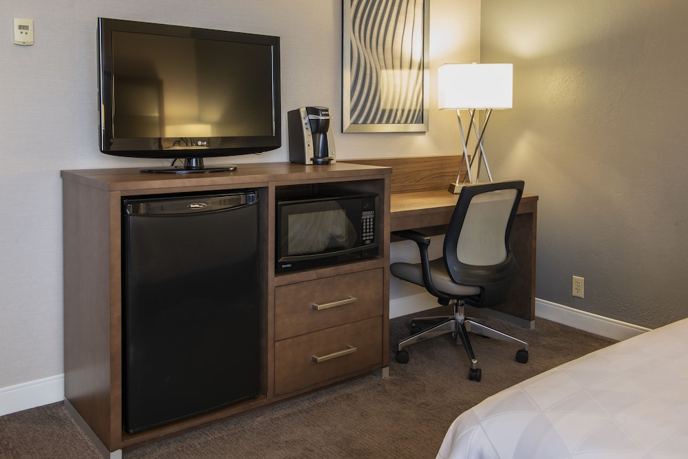 Holiday Inn Winnipeg South 57/81