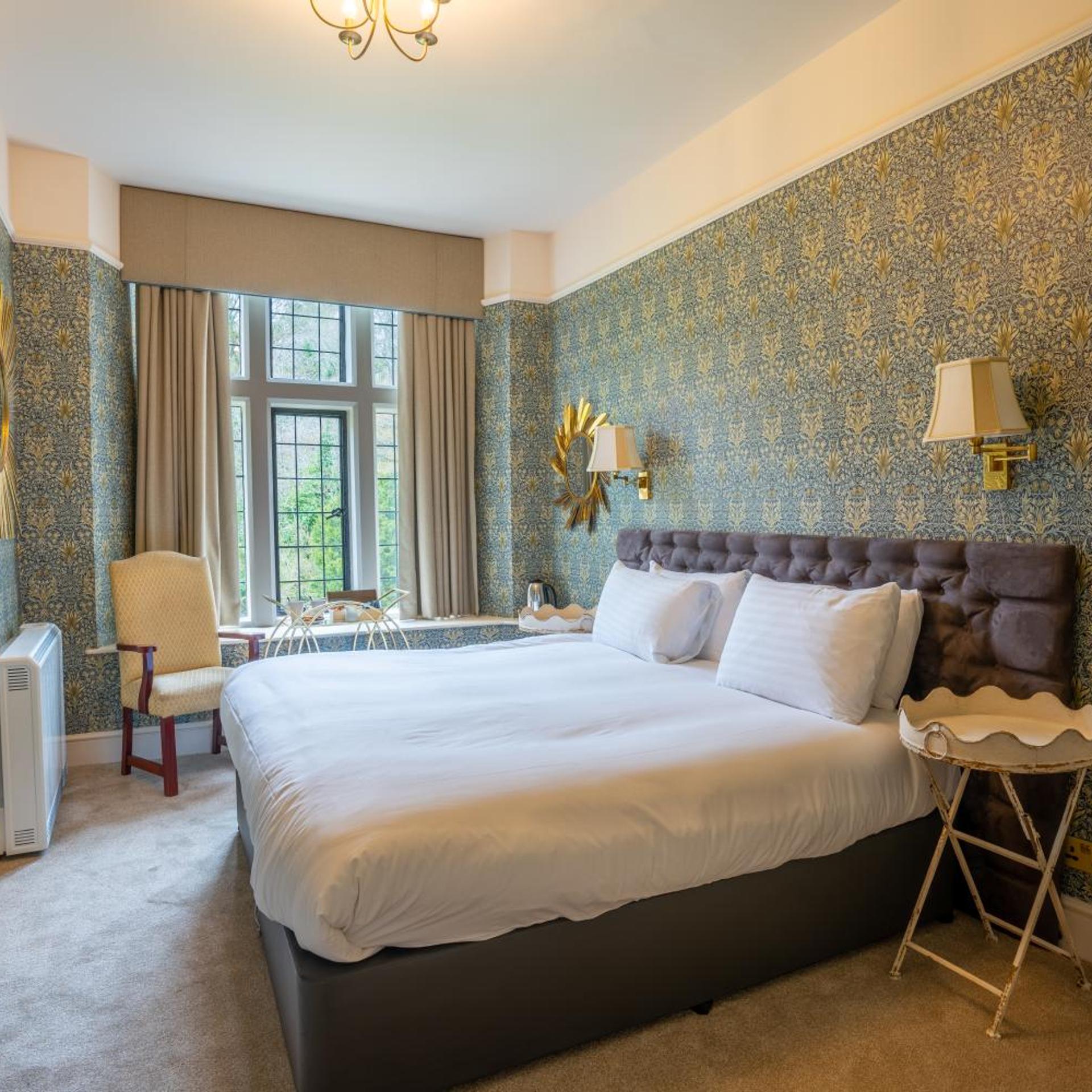 Mansion, Double Bed