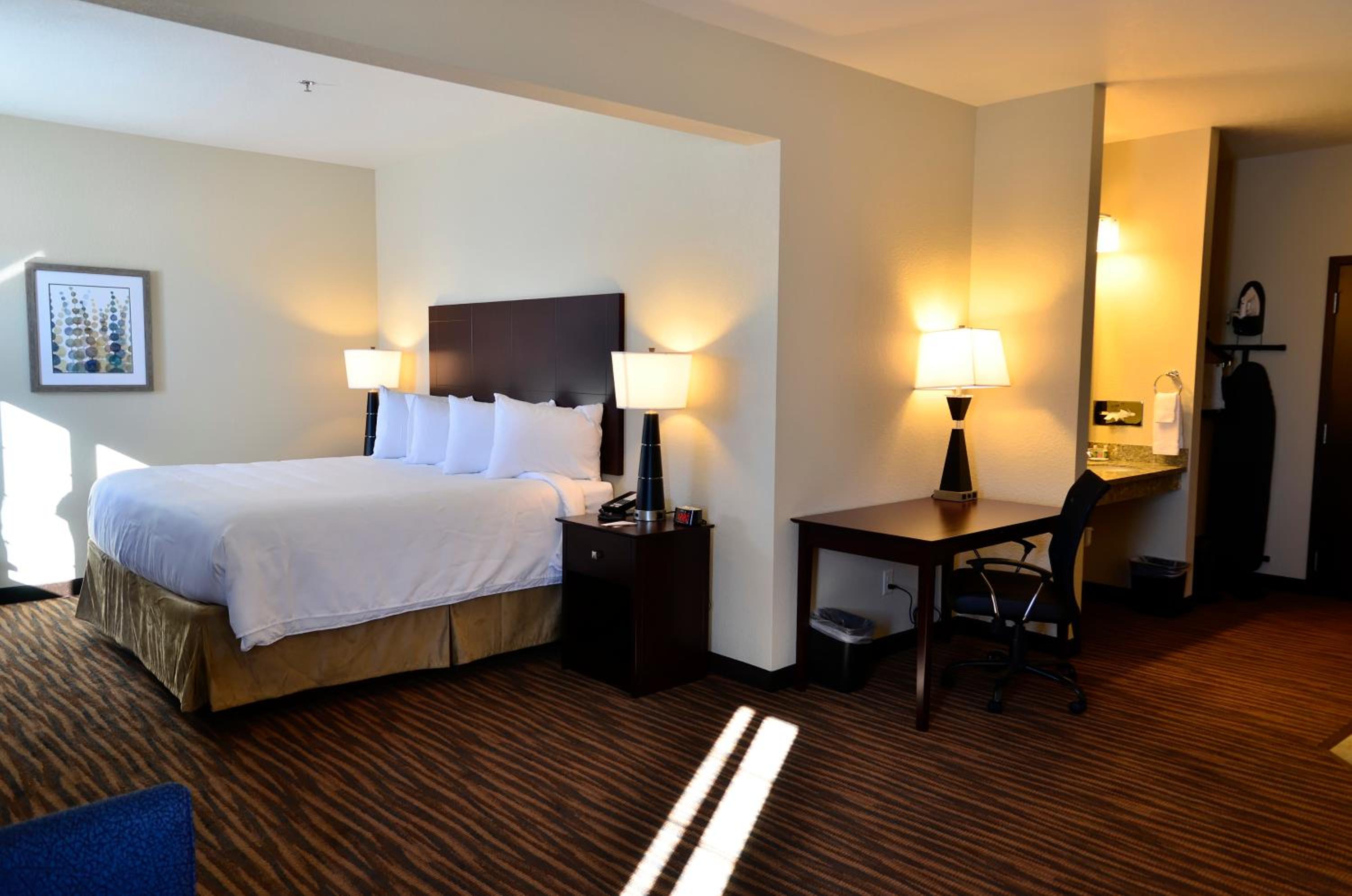 Deluxe, Suite, Hot Tub