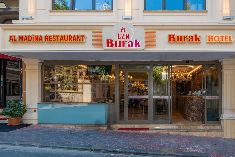 CZN Burak Hotel 4/74